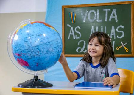 REME volta às aulas em Batayporã e inicia distribuição de kit escolar